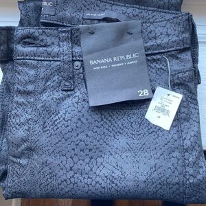 Banana Republic Mid-Rise Skinny Ankle Snakeskin Jeans, black, grey, Size 28